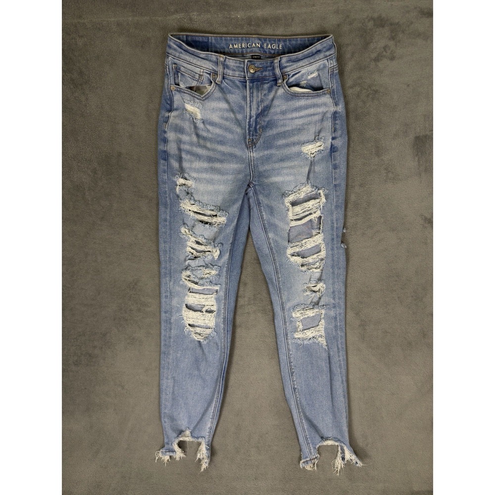 American Eagle Jeans Womens 4 Long Blue Light Wash‎ Distressed Denim Mom Jean